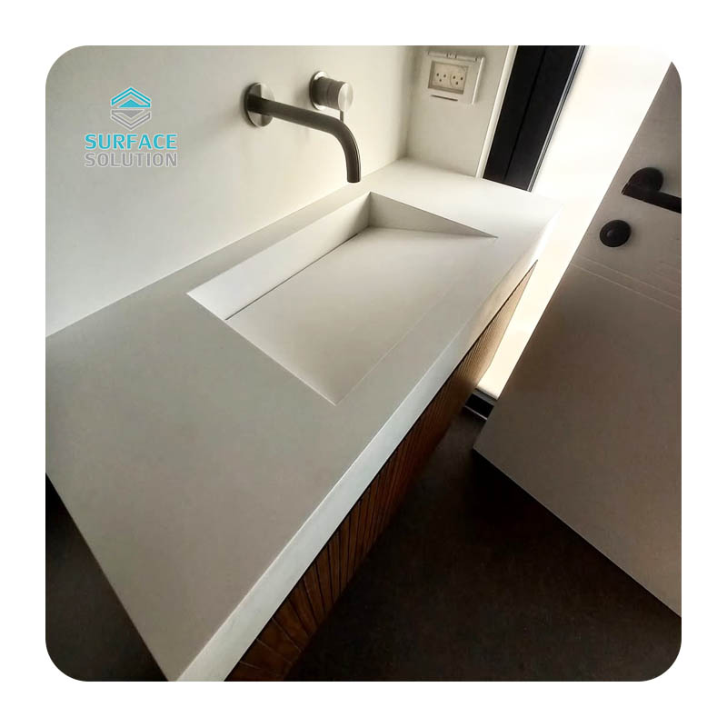 China Guangdong Black And White Wall Hung 1-hole Bathroom Modern Sink for Hotel China Guangdong Black And White Wall Hung 1-hole Bathroom Modern Sink for Hotel