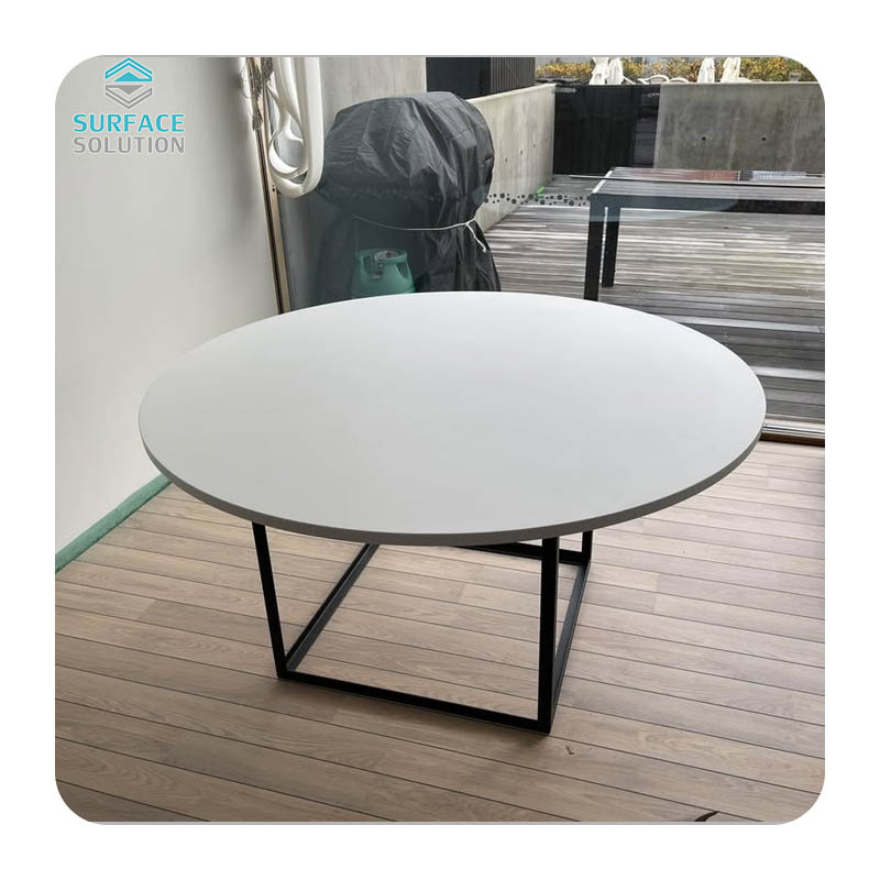 corner table