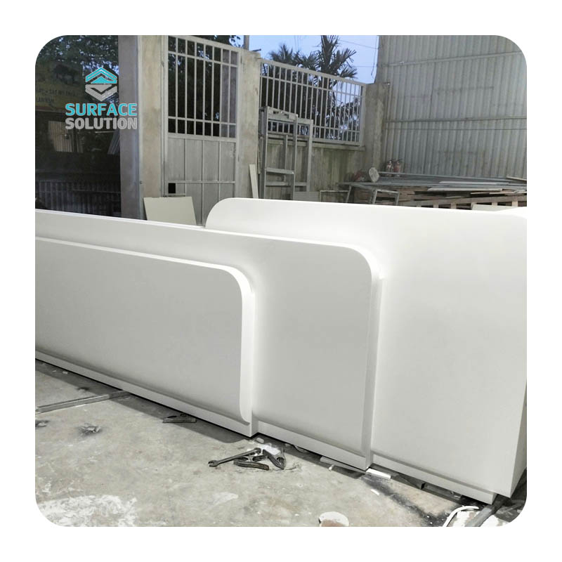 Manufacturer White Acrylic Solid Surface Panel Modern Luxury Curved Reception Desk for Hotel Office 