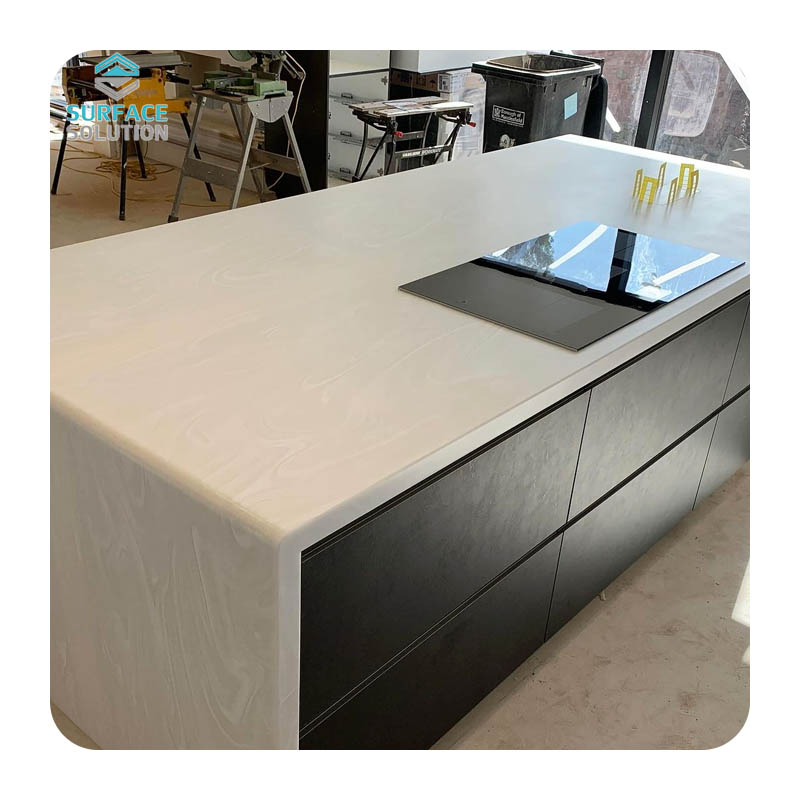 Solid Surface Counter vs. Granite: Pros and Cons